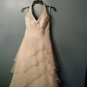 Halter top wedding dress
